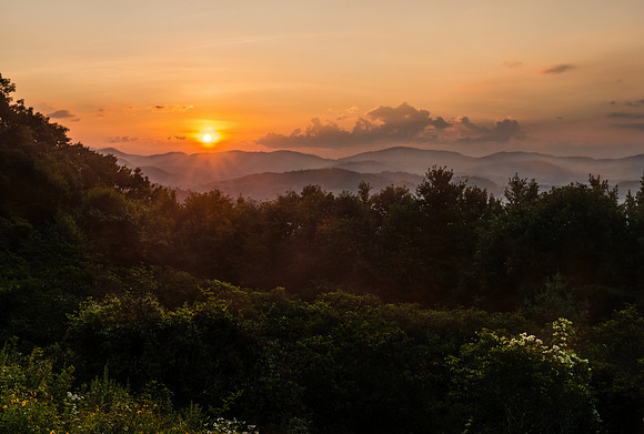 Sunset from the Moses Cone overlook on the Blueridge Memorial Parkway looking to the Appalachian Mountains.